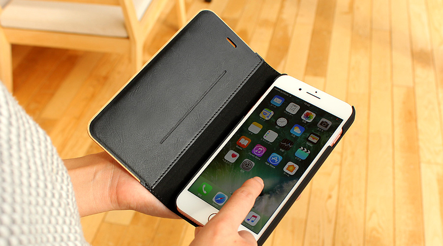 iPhone8/7/6 Plus用 木製手帳型スマートフォンケース　液晶画面