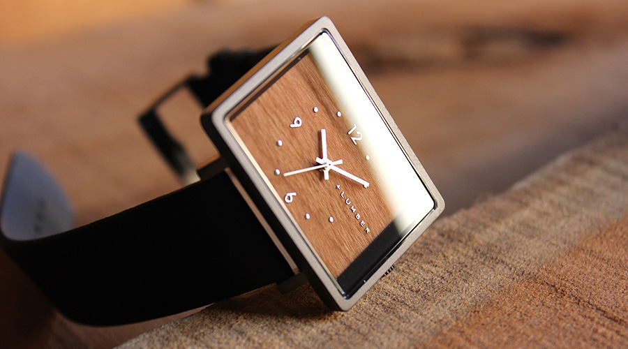 シンプルなスタイルに銘木をプラスした木製腕時計